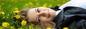 8 Odd Things that Can Trigger or Worsen Hay Fever